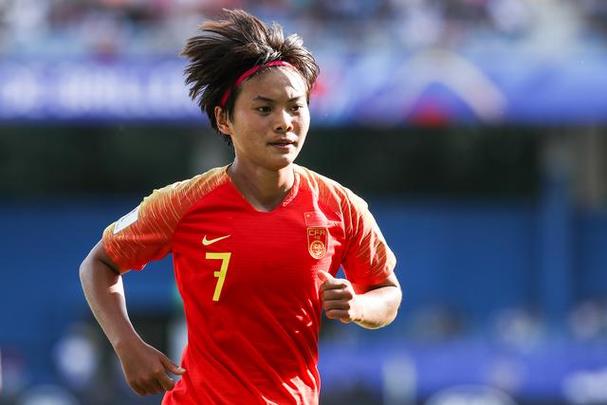 中国女足不敌日本，憾失亚运会决赛入场券