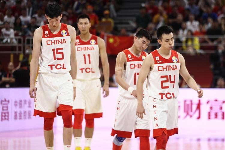 中国男篮遭菲律宾逆转：耻辱、反思与未来希望