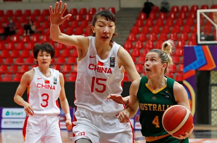 中国女篮大胜日本：实力与努力的完美展现