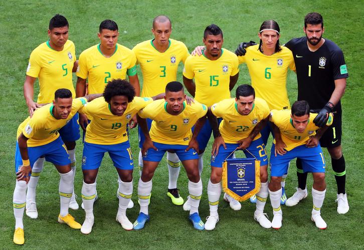 巴西世界杯：激情四溢的赛事与球星闪耀的瞬间
