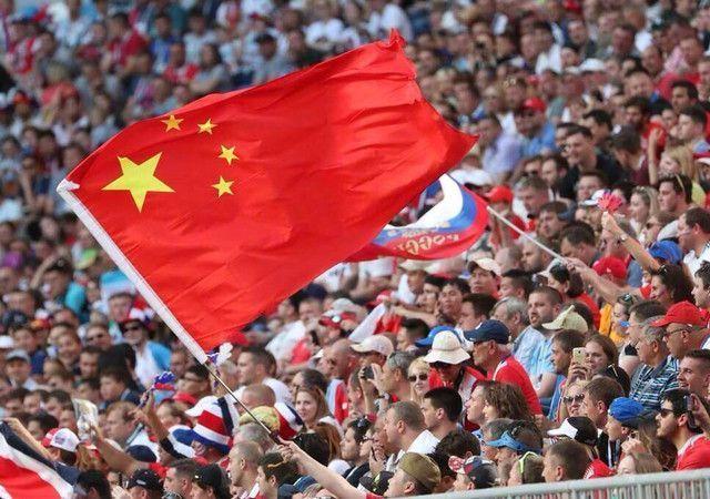 中国足球在世界排名上并非倒数第一，仍有提升空间