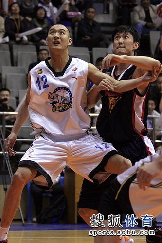 薛玉洋：中国篮球界的猛兽传奇
