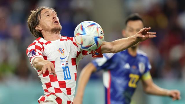 克罗地亚与日本在卡塔尔世界杯1/8决赛中相遇：两队实力分析与比赛前瞻