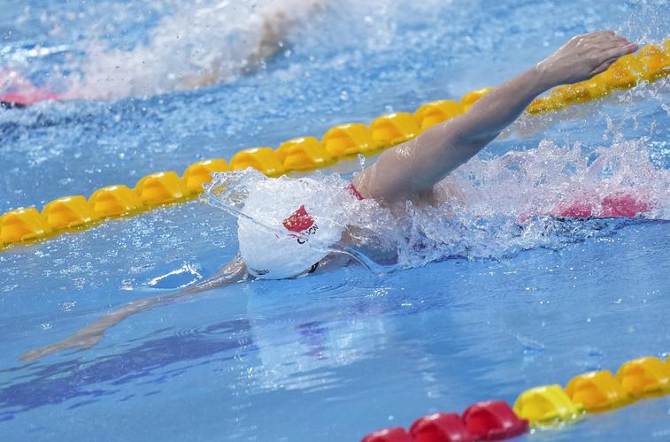 东京残奥会女子50米自由泳重赛：中国队实力展现与争议的背后