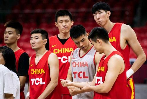 中国男篮战胜韩国男篮，赢得东京奥运入场券