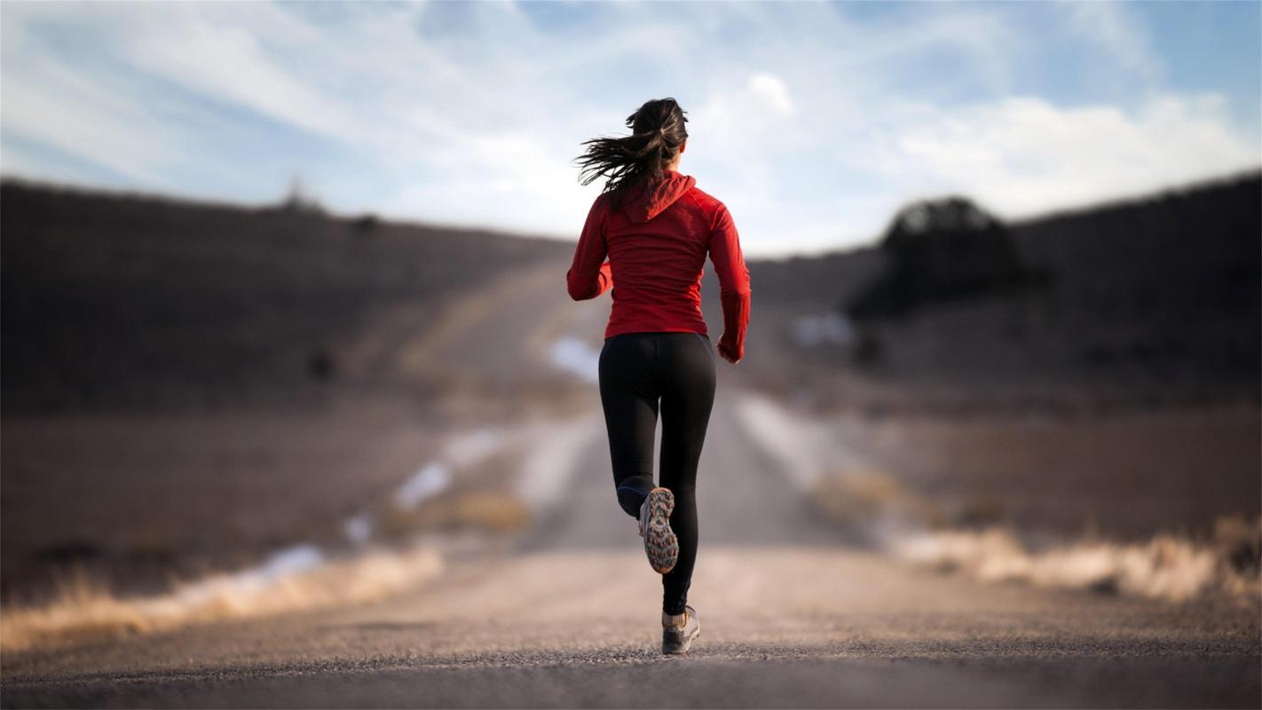 晨跑夜跑各有优点，科学跑步减少伤害