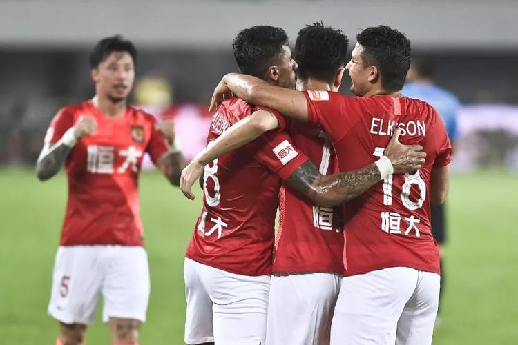 中国足球的逆袭：经典逆转之战展现顽强拼搏精神