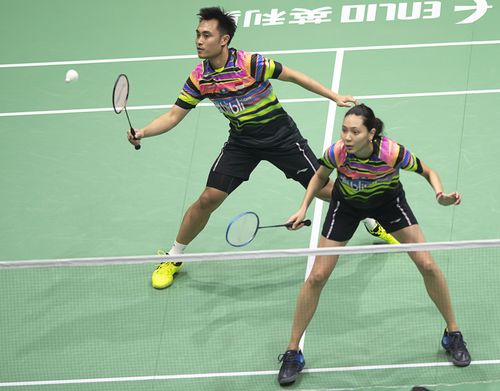2022乒乓球世界杯女单决赛：中国选手孙颖莎与陈梦的巅峰对决