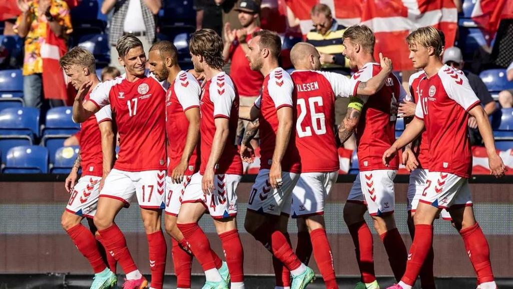 丹麦国家队：足球场上的实力派