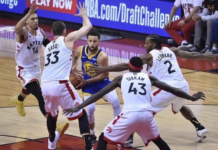 2019年NBA总决赛：猛龙逆袭夺冠，莱昂纳德助阵纳斯创历史