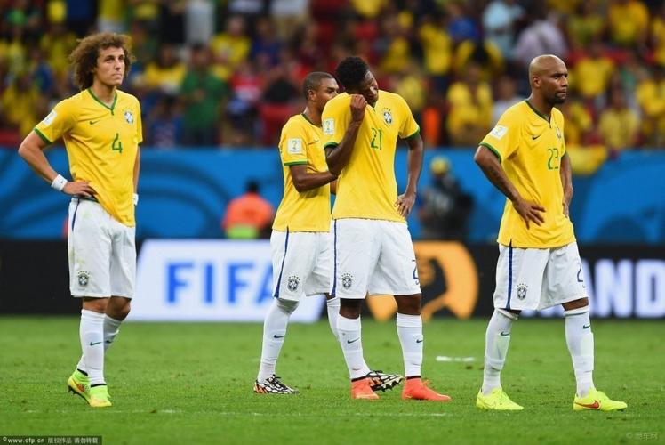 巴西VS荷兰：历史战绩揭秘，两大足球强国的碰撞与角逐
