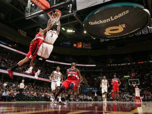 2008年NBA全明星扣篮大赛回顾：霍华德创意扣篮夺冠