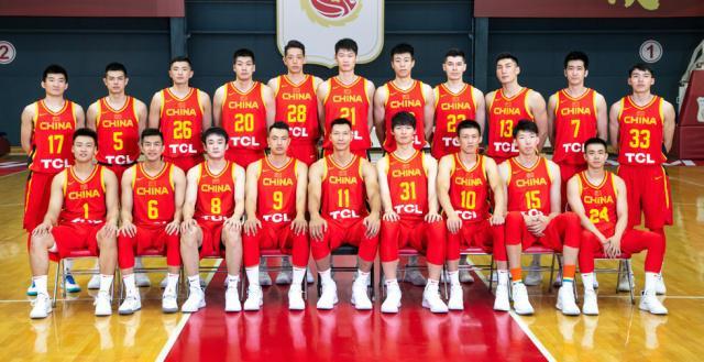 中国男篮世界杯12人大名单公布：众星齐聚，为国争光