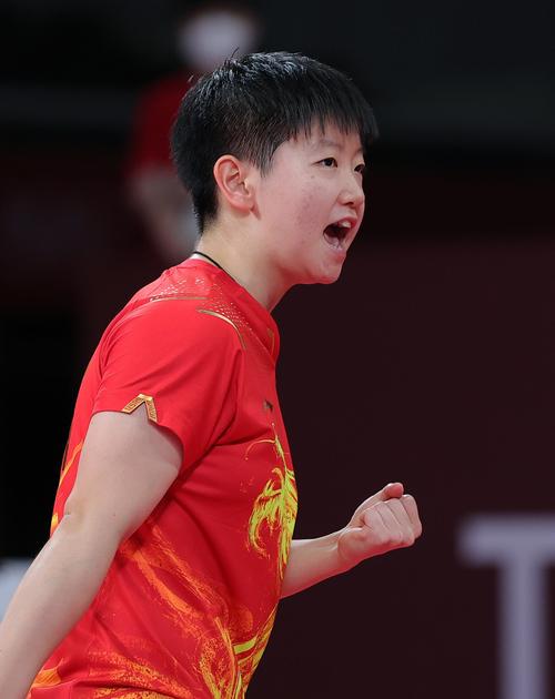 中国女乒五连冠：陈梦、王曼昱、孙颖莎击败日本队，实力与团队精神的完美展现