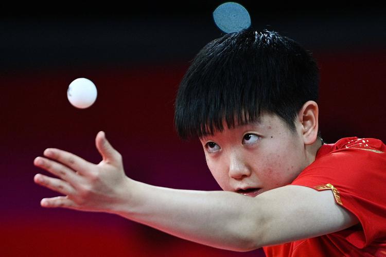 孙颖莎：中国乒乓球的耀眼明星，23岁的年轻力量
