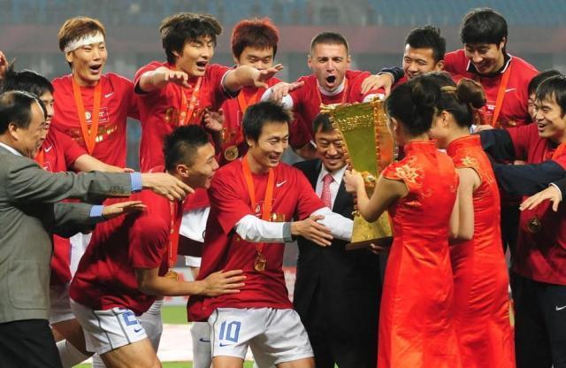 北京国安2009年中超夺冠，孙继海足球生涯的辉煌成就