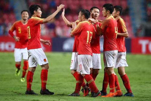 2002年世界杯：中国队历史性突破与未来发展