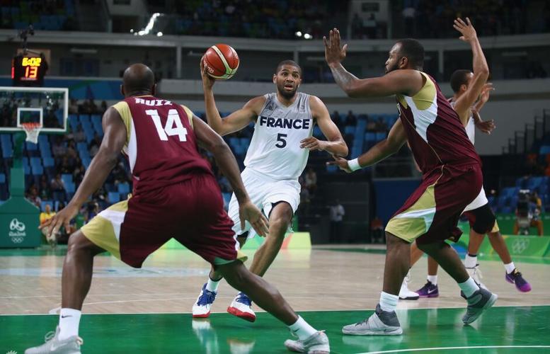 热身赛战报：法国男篮力克日本，戈贝尔贡献16+9，渡边雄太因伤缺阵。