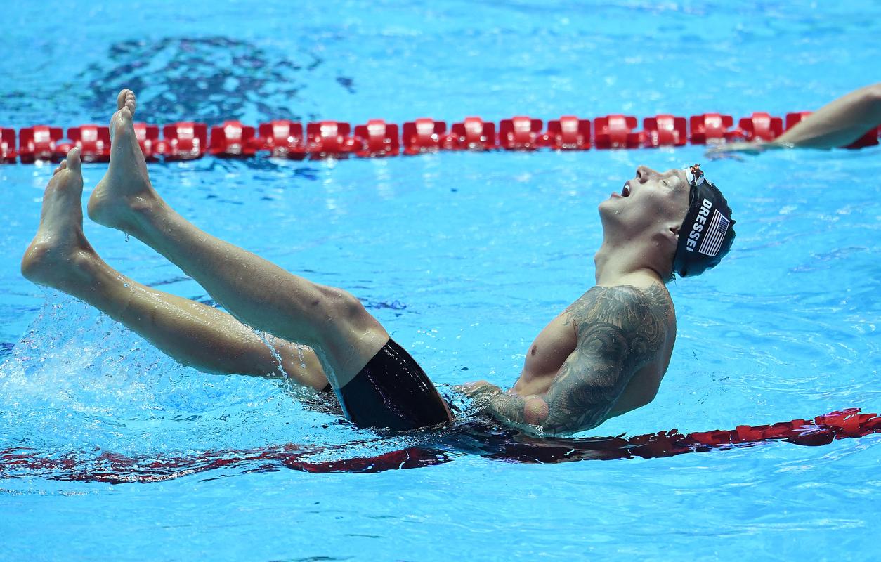 男子自由泳100米世界纪录是多少秒?