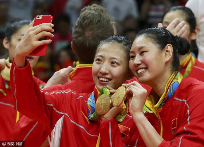 中国女排劲敌荷兰队胜出：奥运资格争夺战打响