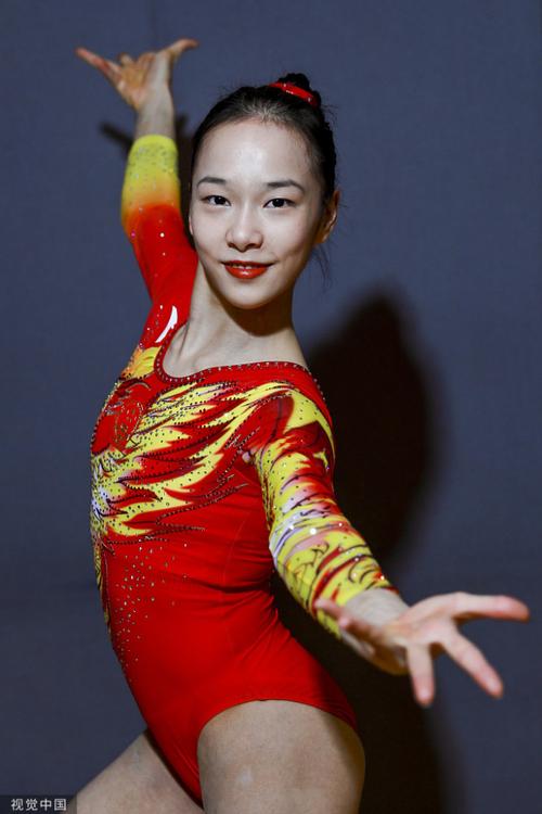 中国女子体操队备战东京奥运会：名单揭晓，年轻小将崭露头角