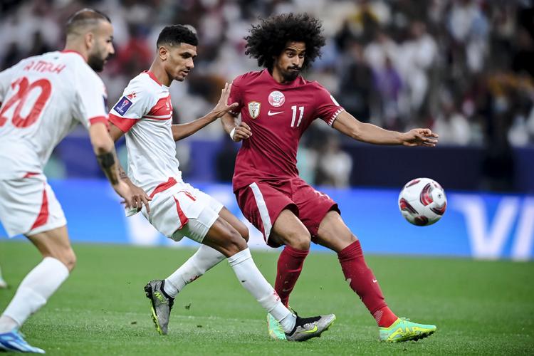 卡塔尔足球史：从初露头角到2022年世界杯东道主的辉煌之旅