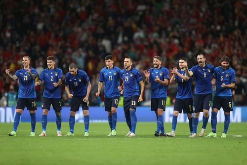 意大利足球遭遇重大挫折：无缘卡塔尔世界杯后的挑战与机遇