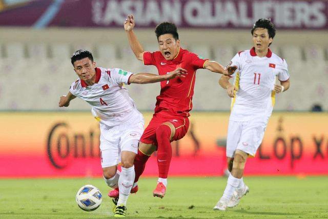 中国足球改革之路：从归化球员到世预赛开门红