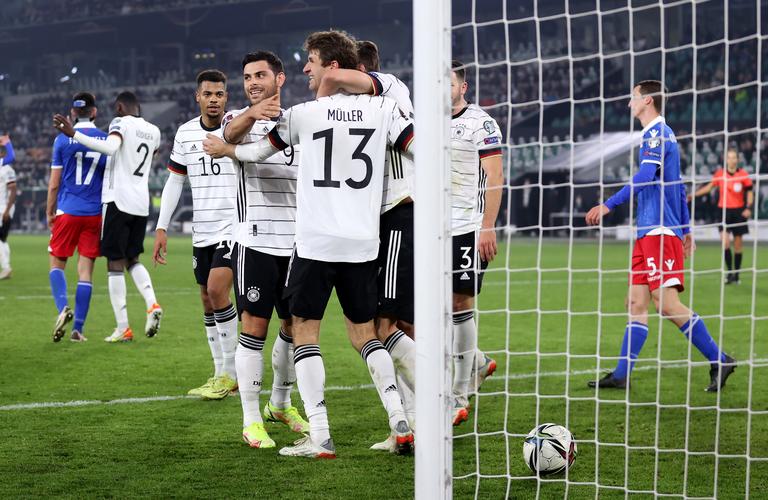 德国队新征程：弗里克引领球队复兴，卡塔尔世界杯期待辉煌